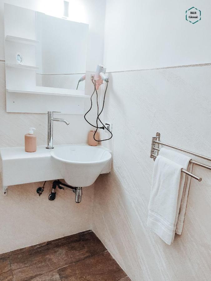 B&B Giosue Napels Buitenkant foto